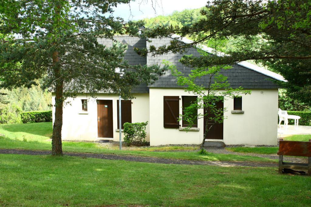 Vvf Aubrac Hotel Chaudes-Aigues Ruang foto