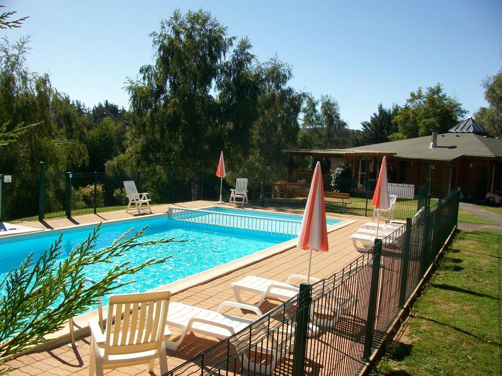 Vvf Aubrac Hotel Chaudes-Aigues Bagian luar foto