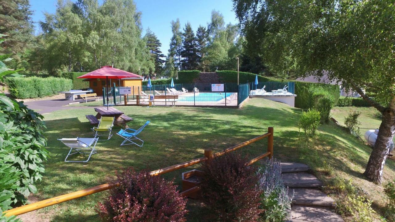 Vvf Aubrac Hotel Chaudes-Aigues Bagian luar foto